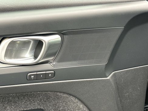 New 2026 Volvo XC40 B4 Core image 12