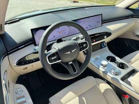 New 2026 Genesis GV70 2.5T Sport Prestige w/ G1 Accessory Package image 2