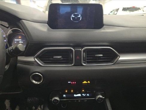 Used 2019 MAZDA CX-5 Touring image 8