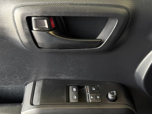Used 2019 Toyota Tacoma SR w/ SR Convenience Package AWD/4WD image 26