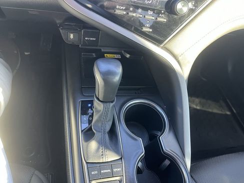 Used 2024 Toyota Camry XSE w/ Navigation Package image 36