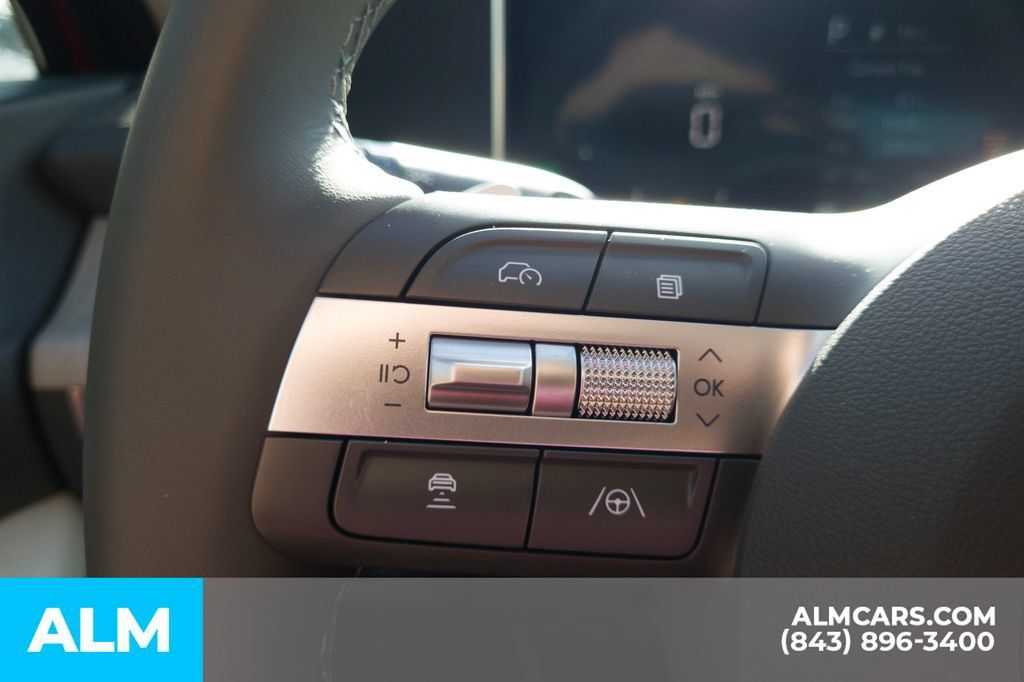 Certified 2025 Hyundai Sonata SEL FWD image 30