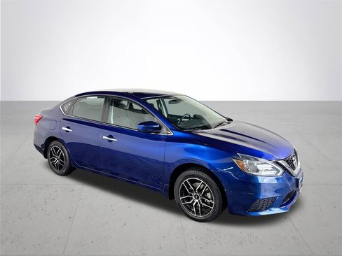 Used 2018 Nissan Sentra S image 4