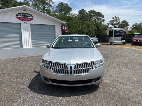 Used 2012 Lincoln MKZ FWD image 2