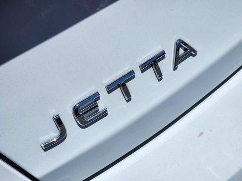 Used 2024 Volkswagen Jetta Sport FWD image 8