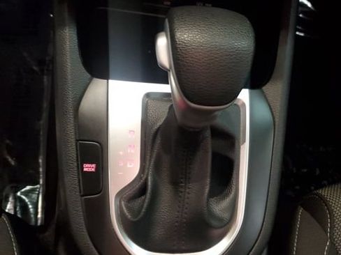 Used 2023 Kia Forte LXS w/ LXS Technology Package FWD image 25