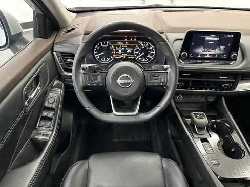 Used 2023 Nissan Rogue SV w/ SV Premium B Package image 25