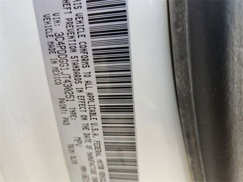 Used 2018 Dodge Journey Crossroad image 32