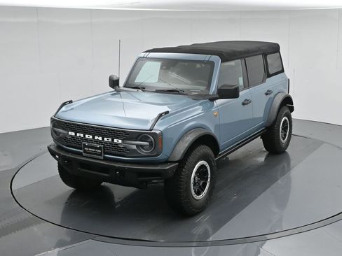 Certified 2021 Ford Bronco Badlands w/ Sasquatch Package image 40