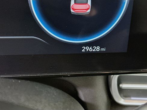 Used 2025 Hyundai Elantra SEL FWD image 19