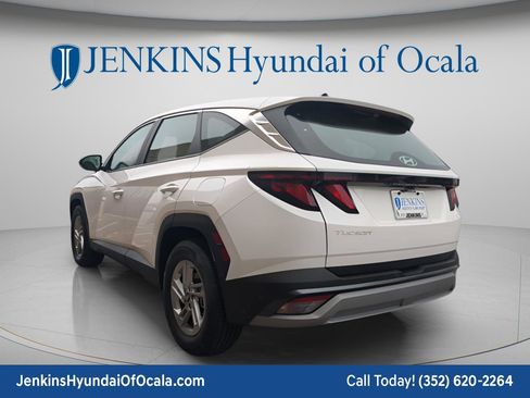 Used 2025 Hyundai Tucson SE FWD image 5
