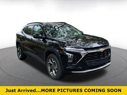 Used 2025 Chevrolet Trax LT