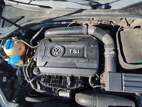 Used 2017 Volkswagen Passat 1.8T R-Line image 30