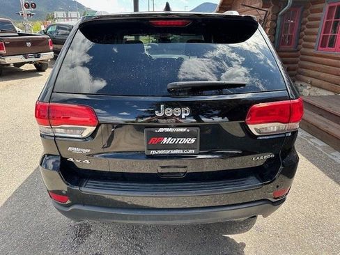 Used 2017 Jeep Grand Cherokee Laredo image 17