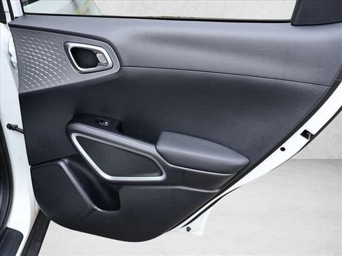 Used 2022 Kia Soul LX w/ Technology Package FWD image 24