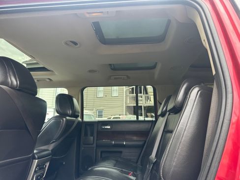 Used 2009 Ford Flex SEL image 7