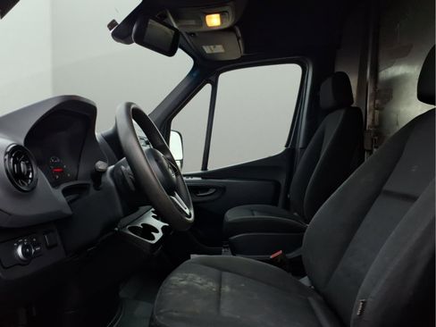 Used 2019 Mercedes-Benz Sprinter 144 Cargo image 22