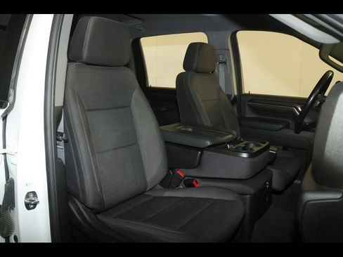 Used 2024 Chevrolet Silverado 2500 LT image 31