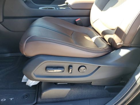 Used 2025 Honda Pilot Elite image 20