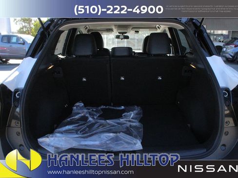 New 2025 Nissan Kicks SR image 10