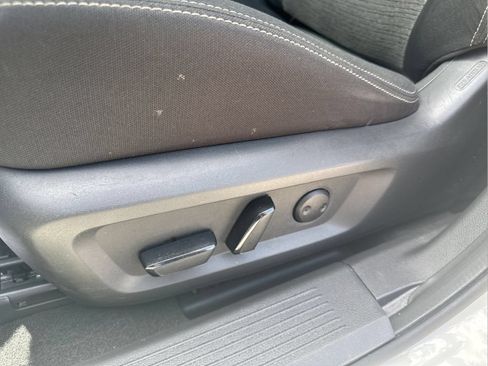 Certified 2023 Nissan Rogue SV FWD image 30
