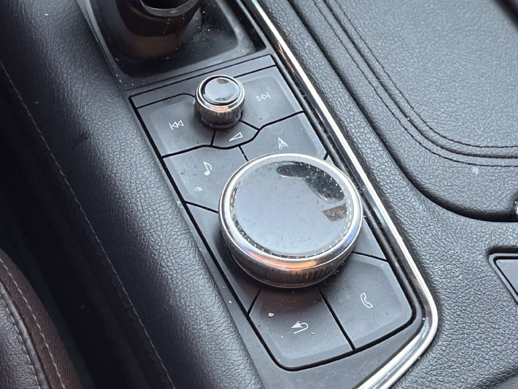 Used 2021 Cadillac XT6 Premium Luxury FWD image 40