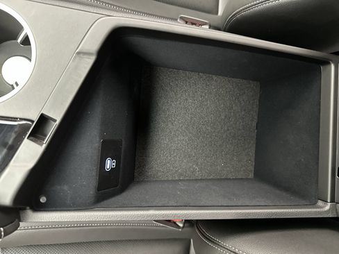 Certified 2026 Genesis G70 2.5T AWD/4WD image 21