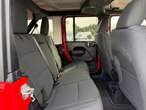 Used 2026 Jeep Wrangler Unlimited Sport AWD/4WD image 35