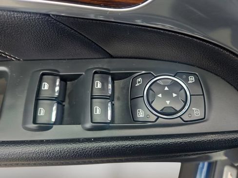 Used 2016 Ford Explorer Limited w/ Equipment Group 301A AWD/4WD image 17