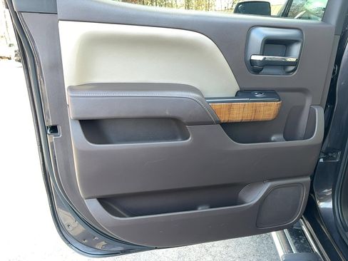 Used 2015 GMC Sierra 1500 SLT w/ SLT Crew Cab Value Package image 9