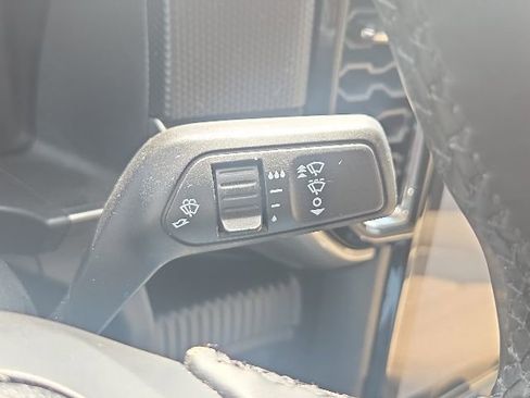 Used 2025 Ford Ranger XLT w/ Equipment Group 301A High AWD/4WD image 38