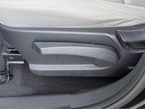 Used 2018 Hyundai Santa Fe Sport FWD image 21