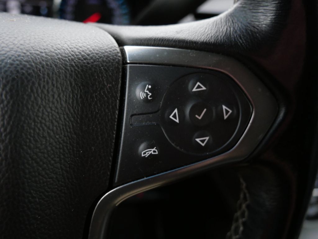 Used 2019 Chevrolet Suburban LT AWD/4WD image 25