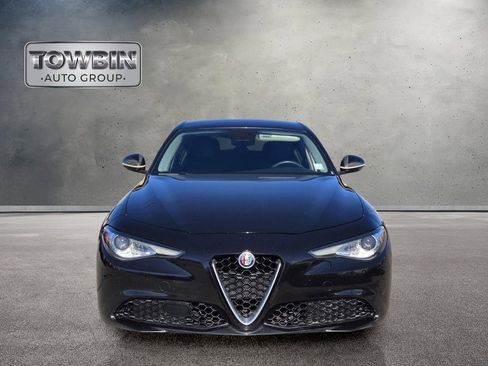 Used 2018 Alfa Romeo Giulia AWD image 8