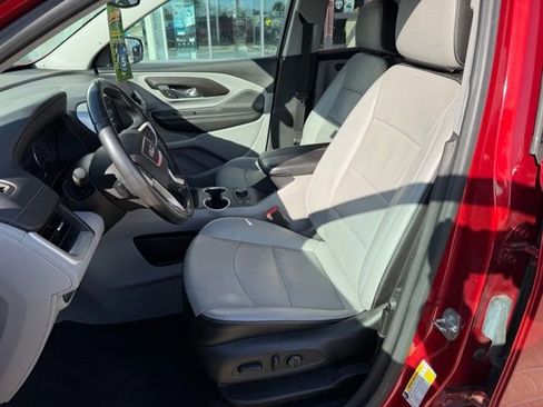 Used 2022 GMC Terrain SLT image 10