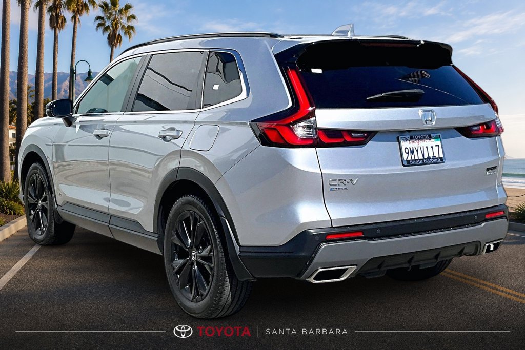 Used 2025 Honda CR-V Sport Touring image 4
