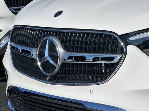 Used 2026 Mercedes-Benz GLC 300 4MATIC image 7