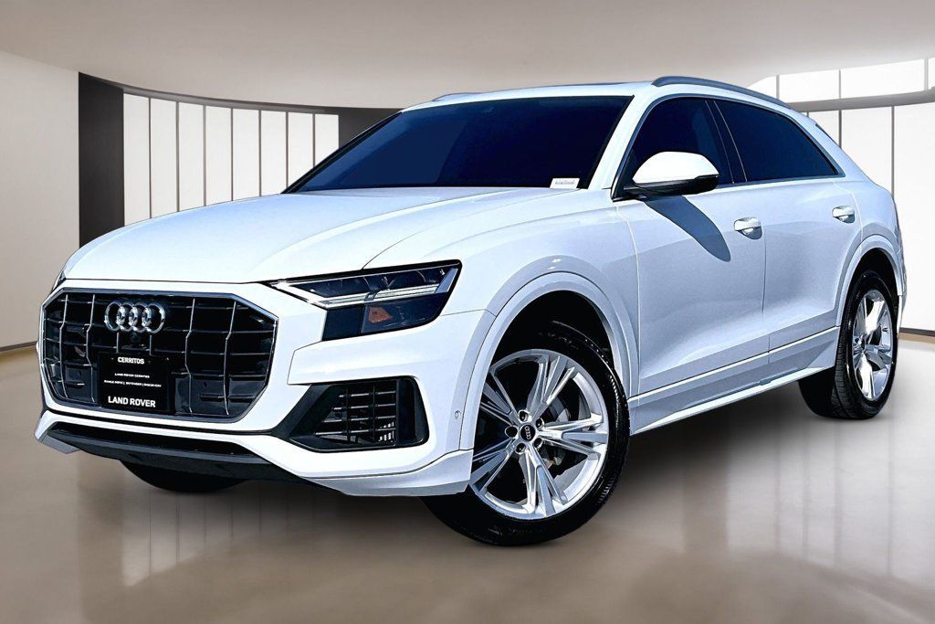 Used 2022 Audi Q8 Premium AWD/4WD image 1