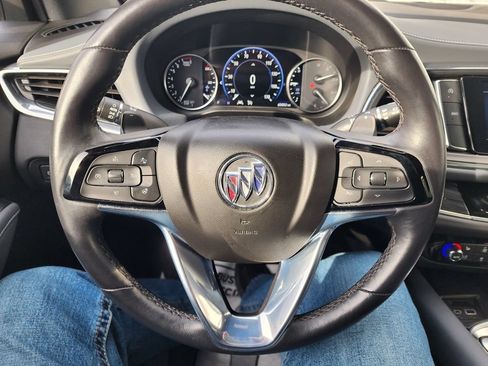 Used 2024 Buick Enclave Premium AWD/4WD image 18