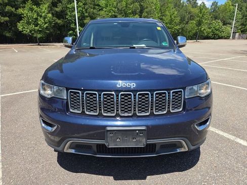 Used 2017 Jeep Grand Cherokee Limited AWD/4WD image 8