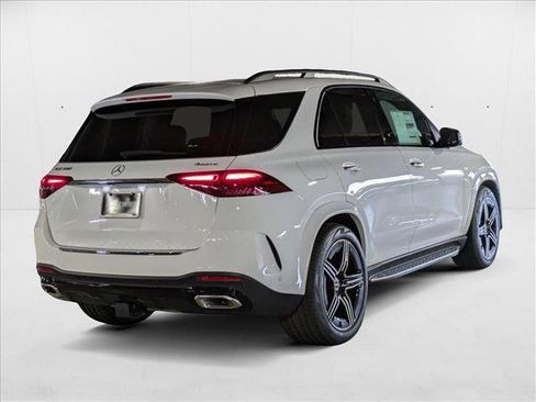 New 2025 Mercedes-Benz GLE 580 4MATIC image 2