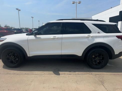 Used 2022 Ford Explorer Timberline w/ Timberline Technology Package image 5