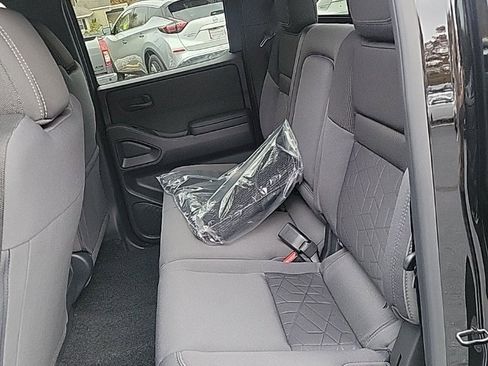 Used 2026 Nissan Frontier SV w/ Tow Package image 22