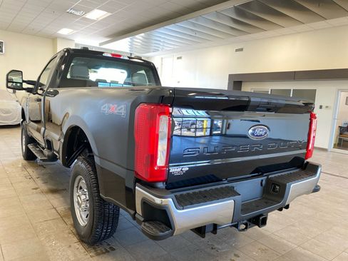 New 2026 Ford F250 XL w/ XL Chrome Package image 5