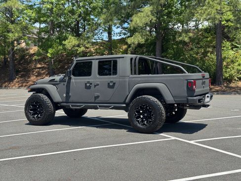 Used 2022 Jeep Gladiator Sport AWD/4WD image 7