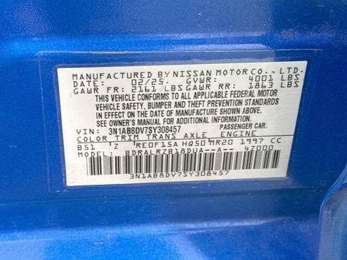 Used 2025 Nissan Sentra SR FWD image 29