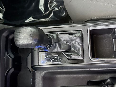 Used 2022 Toyota Tacoma SR RWD image 20