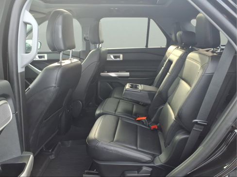 Used 2023 Ford Explorer XLT w/ Equipment Group 202A image 26