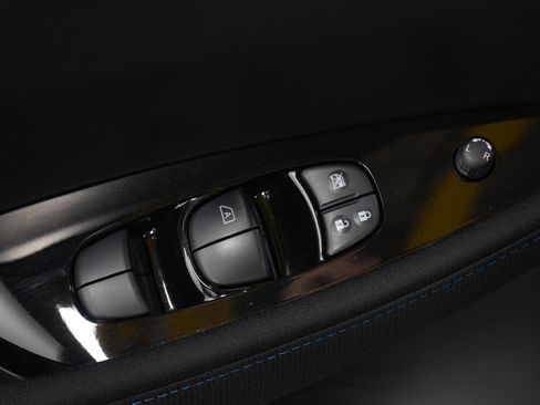 Used 2024 Nissan Leaf SV Plus image 22