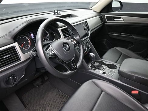 Used 2019 Volkswagen Atlas SE image 18